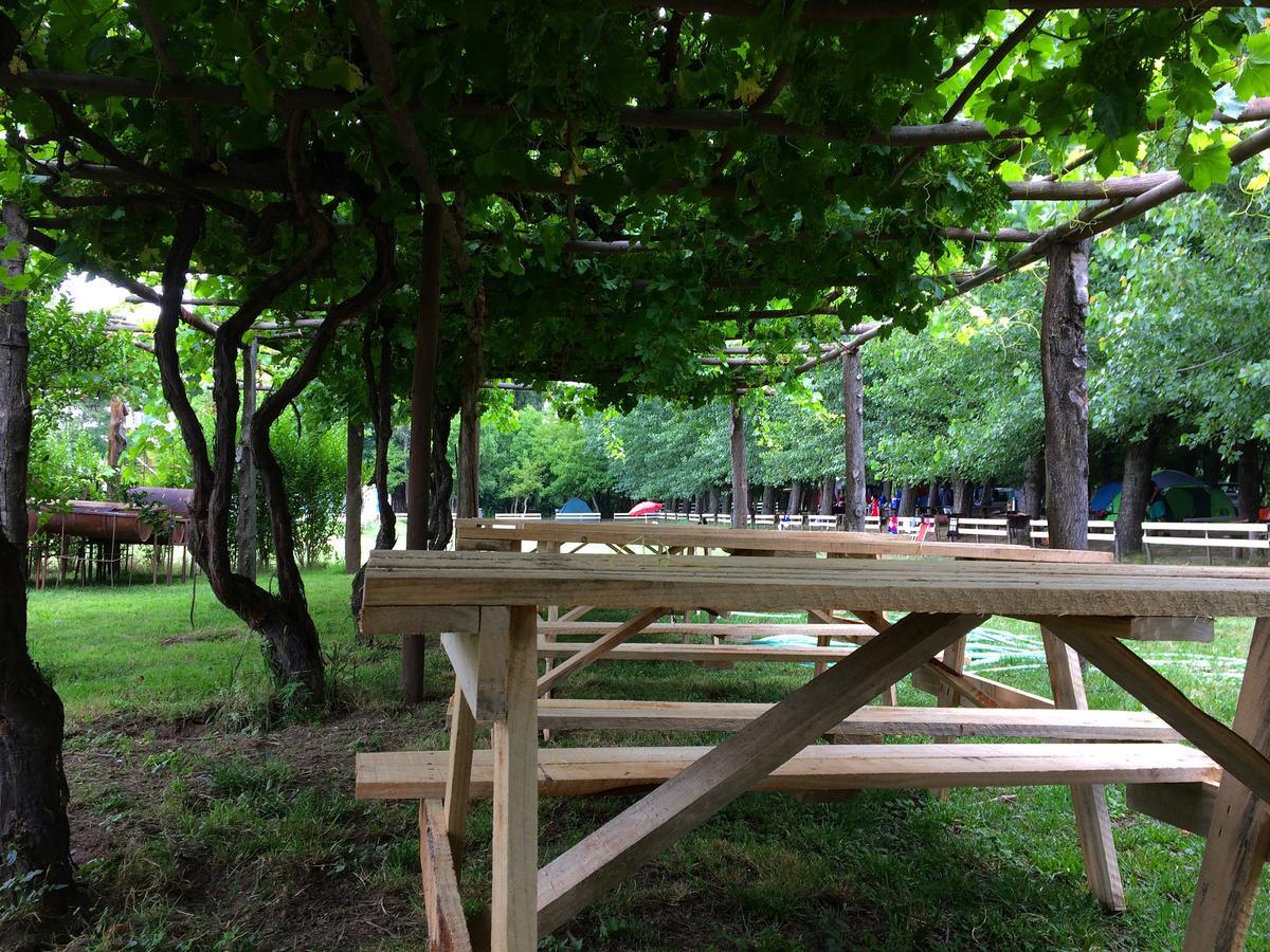 Camping & Hospedaje Rio Laja El Manzano  Eksteriør billede