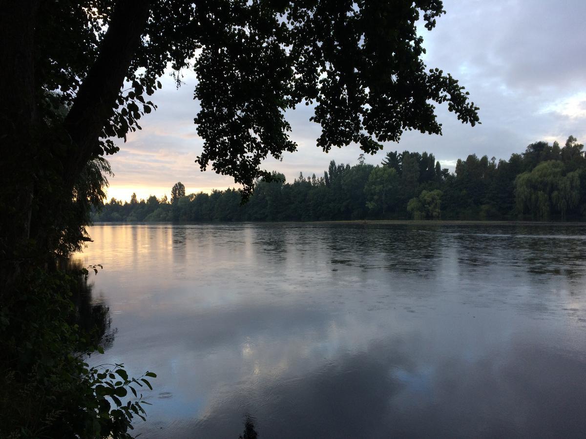 Camping & Hospedaje Rio Laja El Manzano  Eksteriør billede